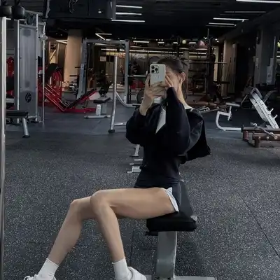 周磊